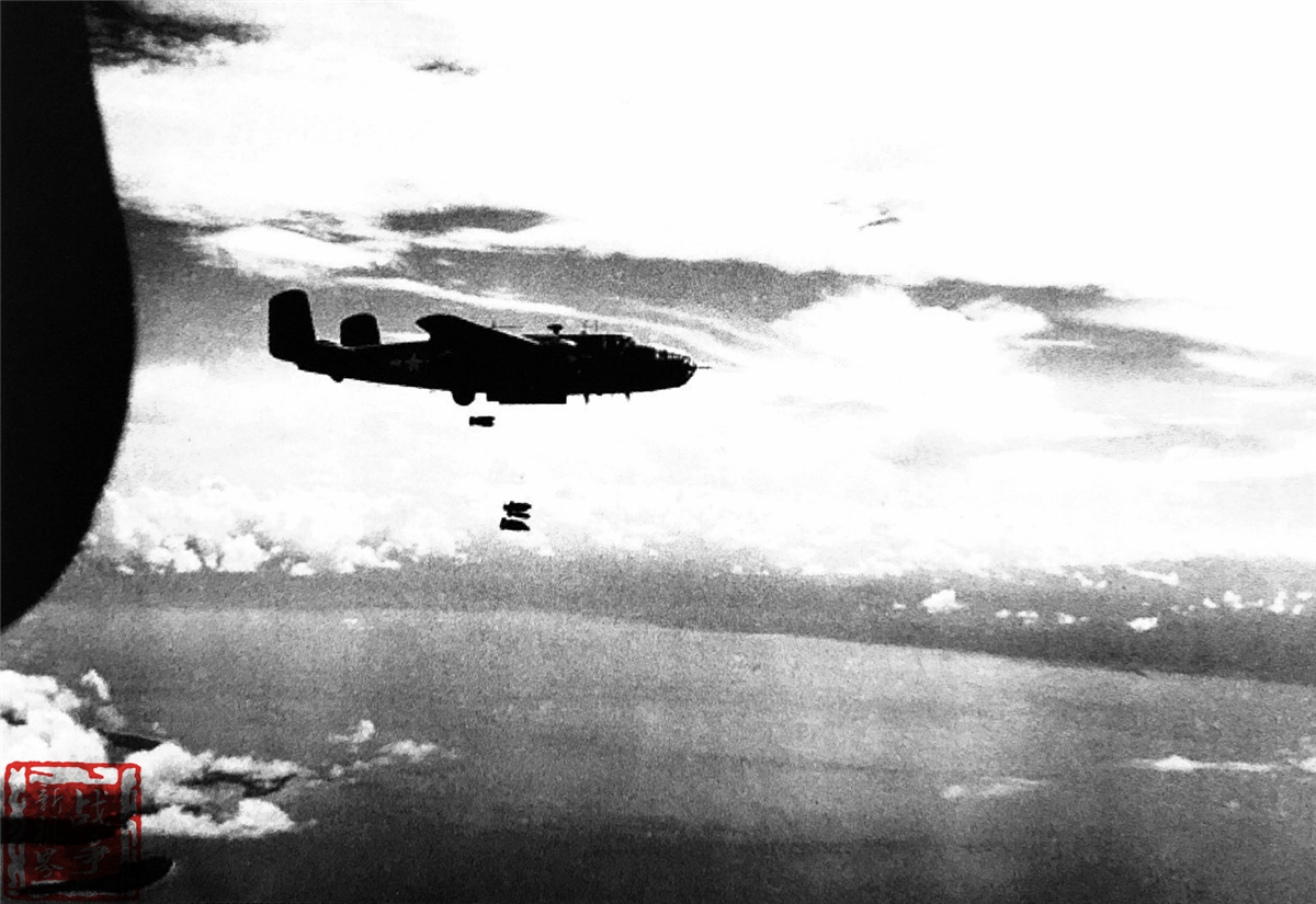 航空炸弹能不能炸毁航母,二战美军战略轰炸