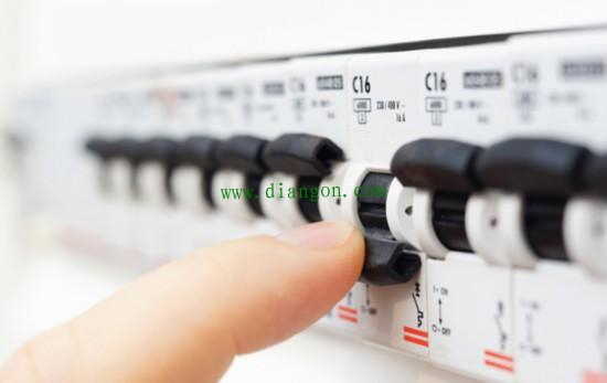 冰箱停用后不制冷的维修视频教程,冰箱长期不用怎么放不影响寿命