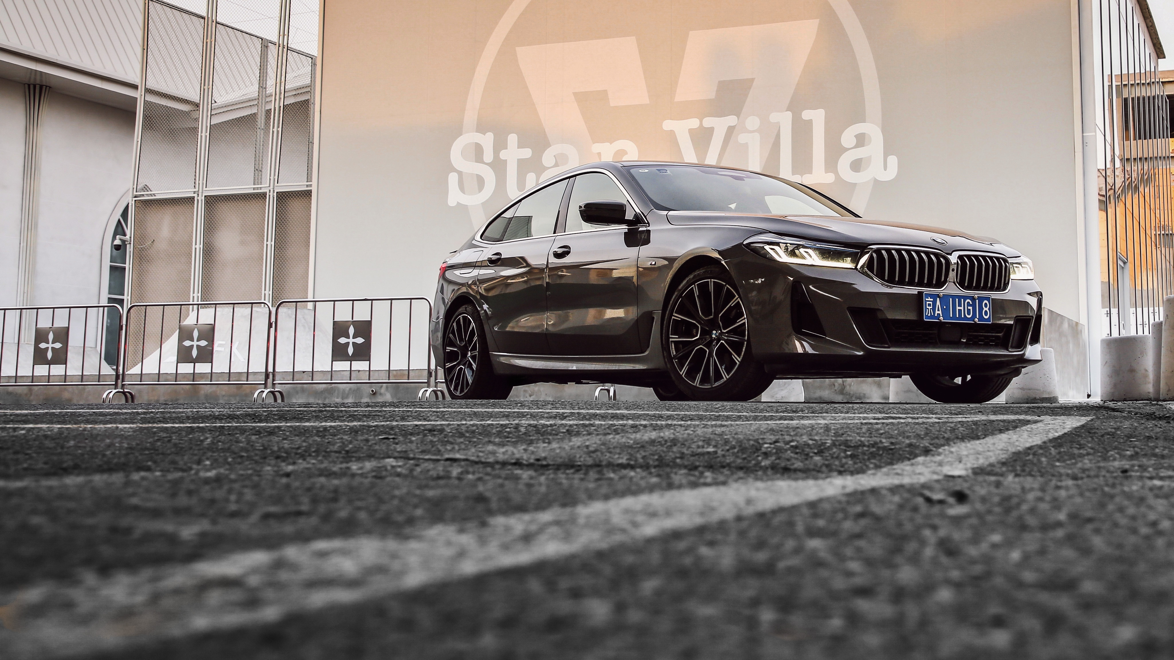 他强任他强清风拂山岗动图,2021款宝马6系gt深度测评