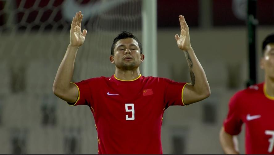 李铁指挥比赛声音,武磊李铁最新视频