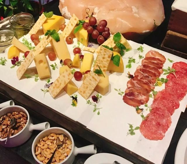 快收藏美食,广州小蛮腰附近海鲜自助餐600元的