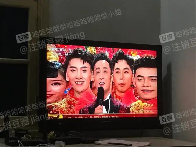 哈哈哈哈哈我笑到我家的狗偷开邻居家的车送我去精神病院