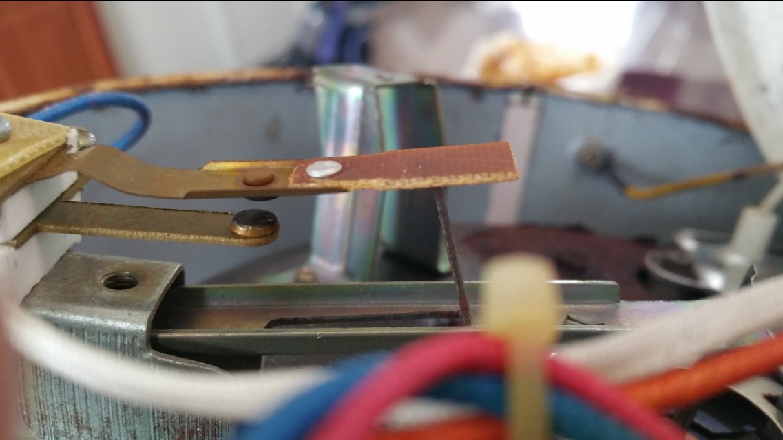 电饭煲不能加热维修,美的电饭煲不加热怎么回事