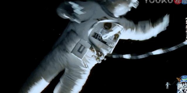 王宝强张雨绮量身高,王宝强张雨绮身高对比