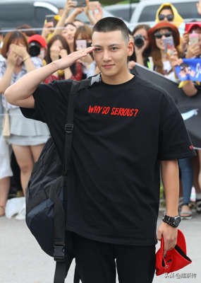 今年流行的平头发型男士,寸头发型脸大男2020流行发型