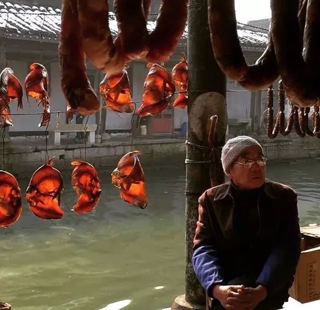 广东腊肠粗的好还是细的好,贵州腊肠和四川腊肠