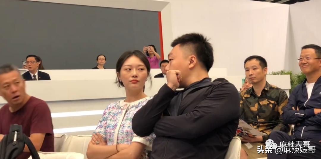 劳斯莱斯请“网红”夫妻,劳斯莱斯请了两个网红是谁