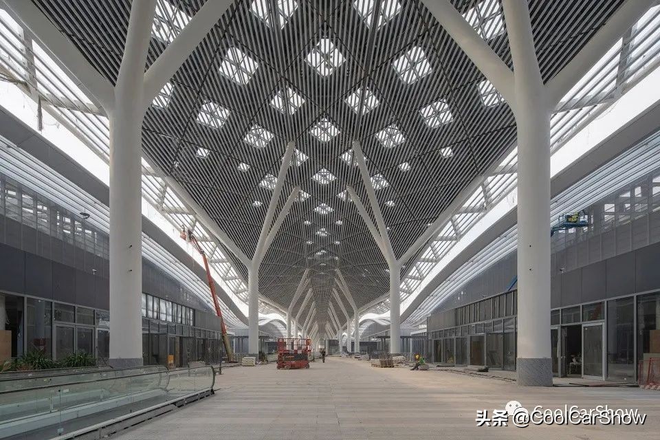 几个标准足球场能赶上鸟巢的面积,鸟巢占地面积相当于多少个足球场