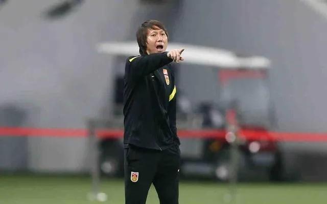 国足版四大“球盲过滤器”，最后一个让人意想不到