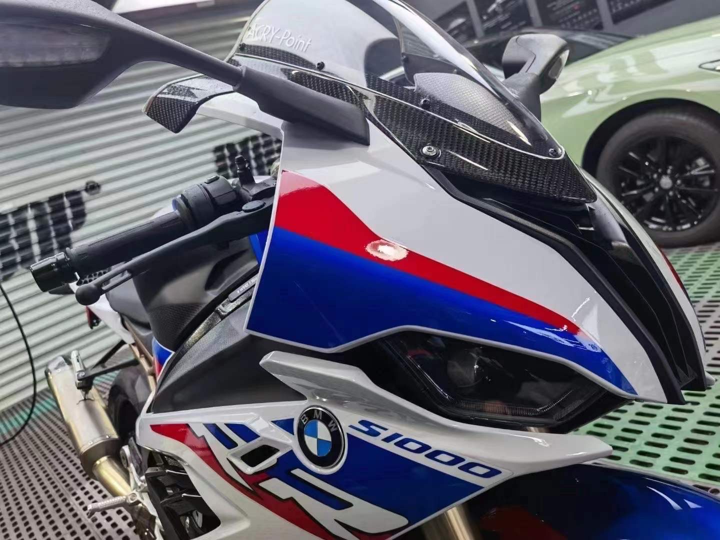 深度体验宝马s1000rr,为什么说宝马s1000rr新手都能骑