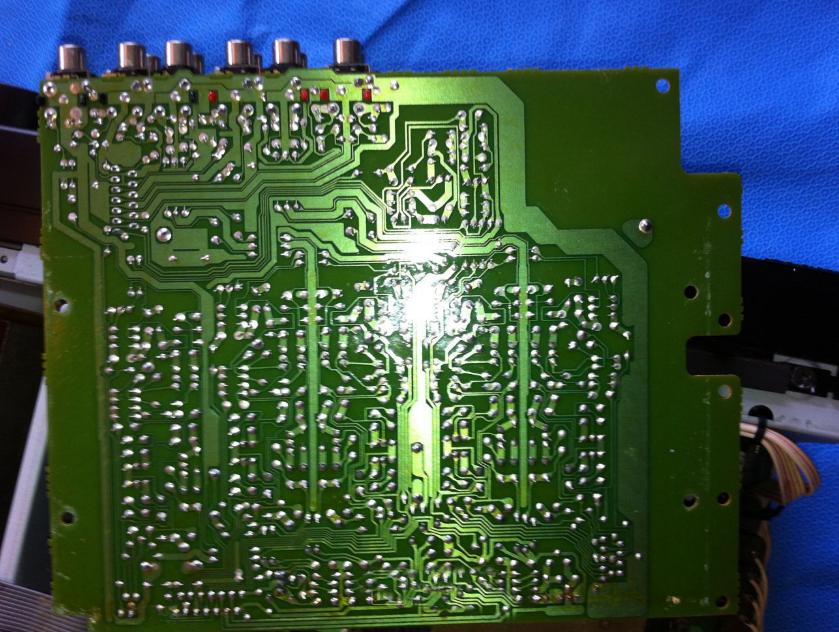 修一台建伍高端功放内部线路不亚于一台黑白电视机