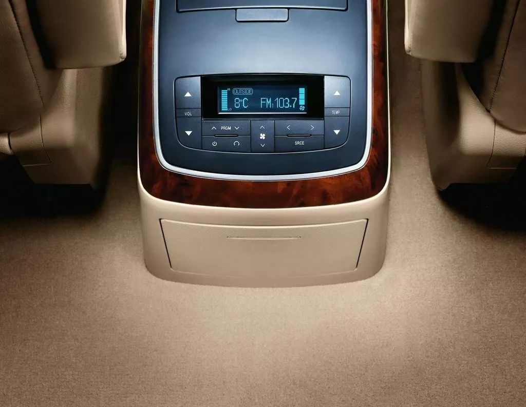 传祺gl8车怎么样,传祺gl8混动版