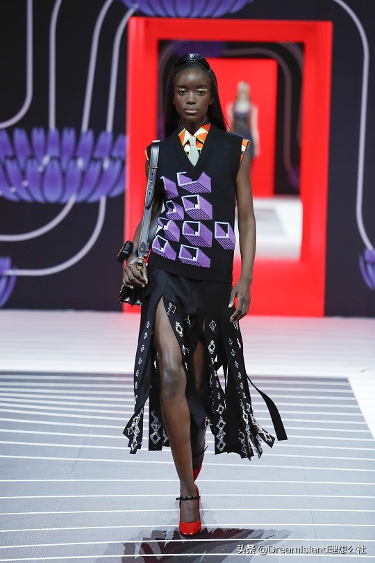 prada2023早春新款包,新款prada时装包晚宴包