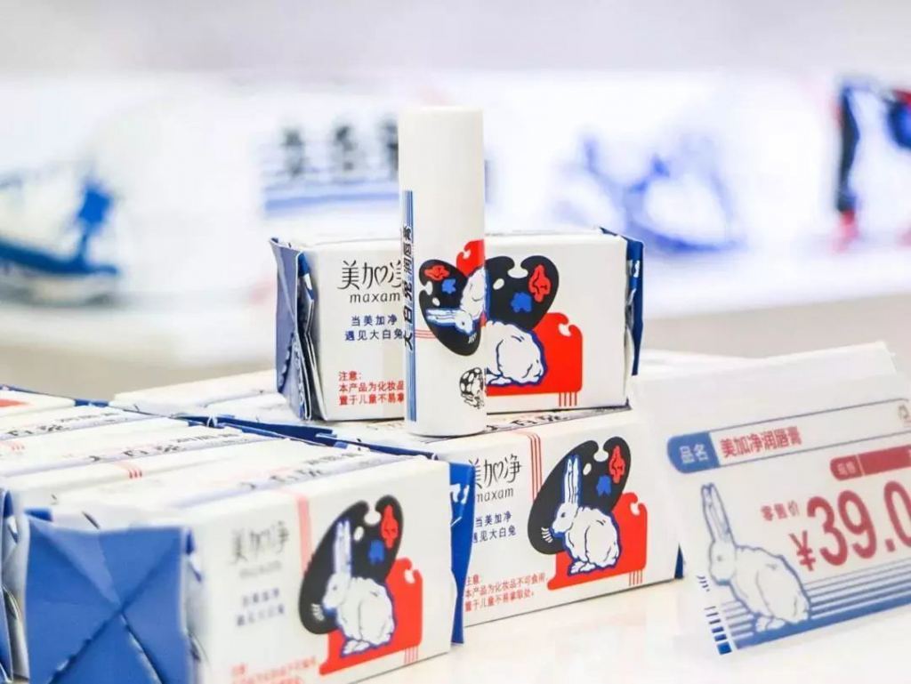 supreme联名车型,supreme联名车多少钱