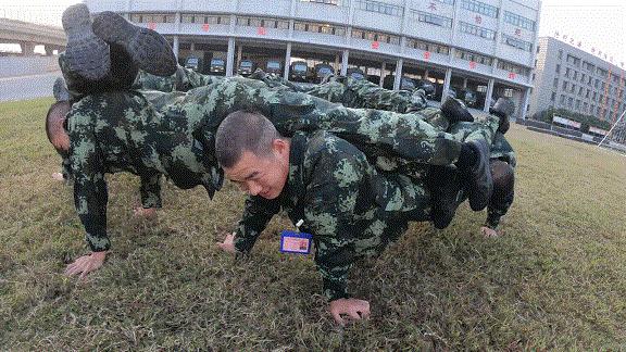 新兵营体能怎么训练,新兵体能是怎么训练的
