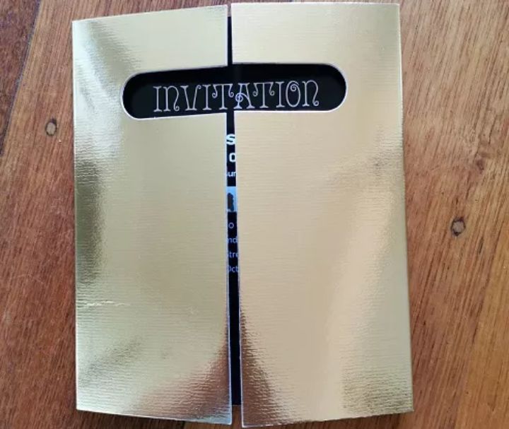 如何写邀请函商务,商务邀请函不知道名字该怎么写