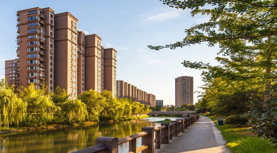 重庆一路向北还是向西,巴南李家沱和鱼洞哪里买房好