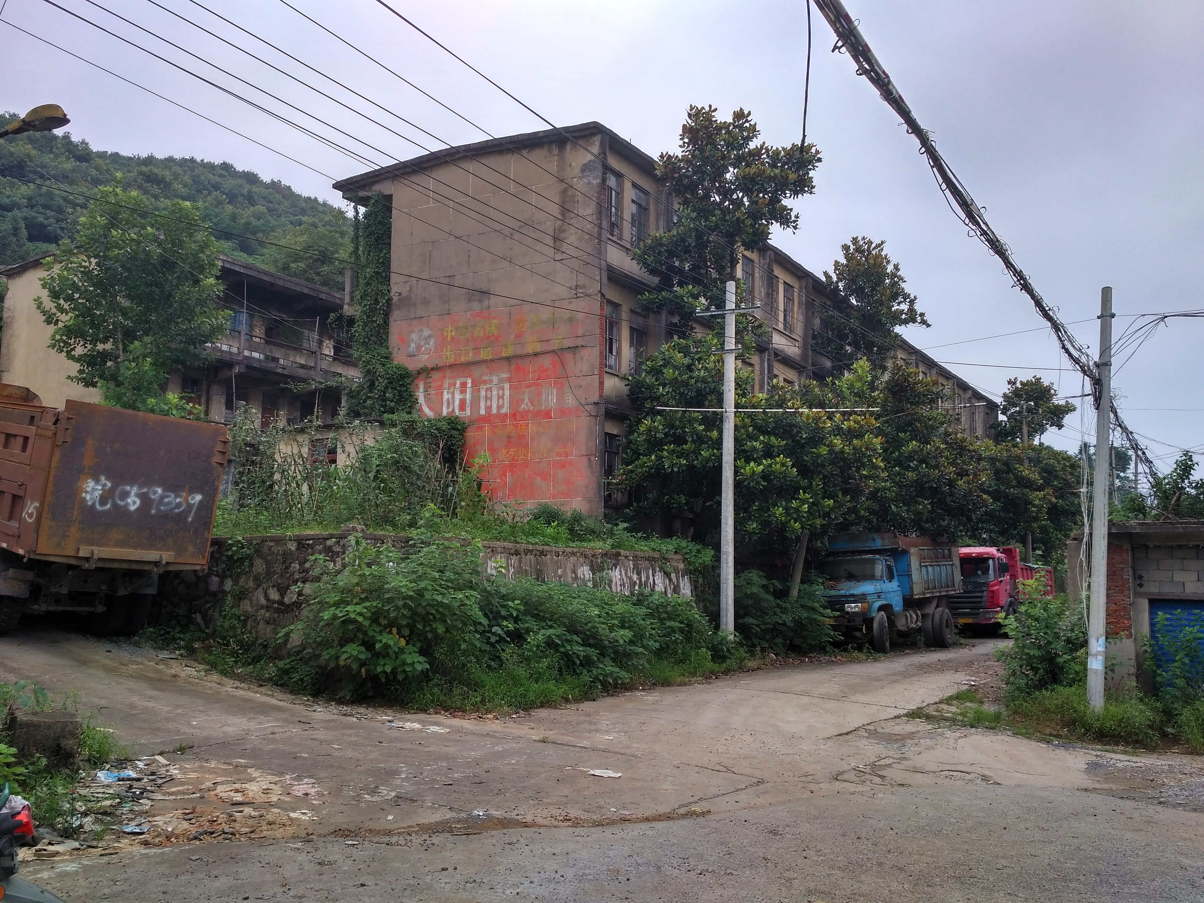 摩友一起骑行的视频,与摩友一起川藏