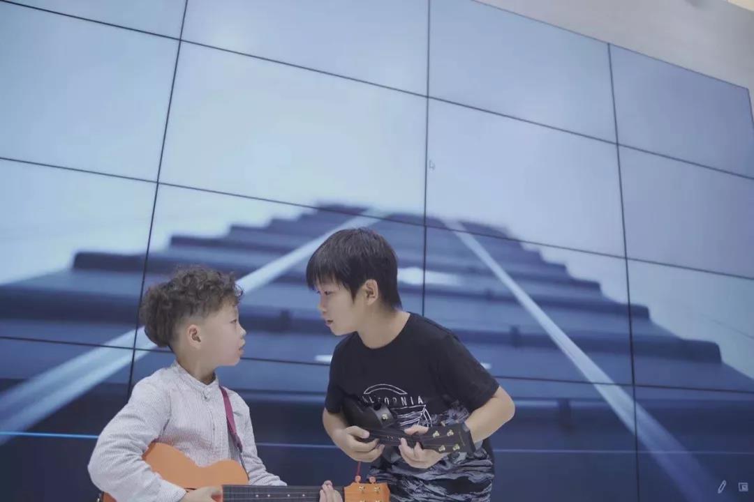 【新歌】尤克少年何臻发布新歌：《等待》