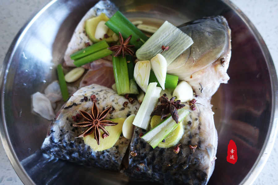 好吃的清汤豆腐炖鱼,鱼肉嫩鲜超下饭