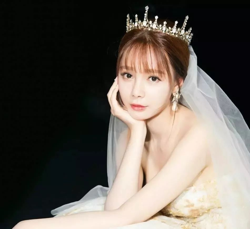 新版《神雕侠侣》小龙女海报曝光，网友：为什么不是贾玲演？