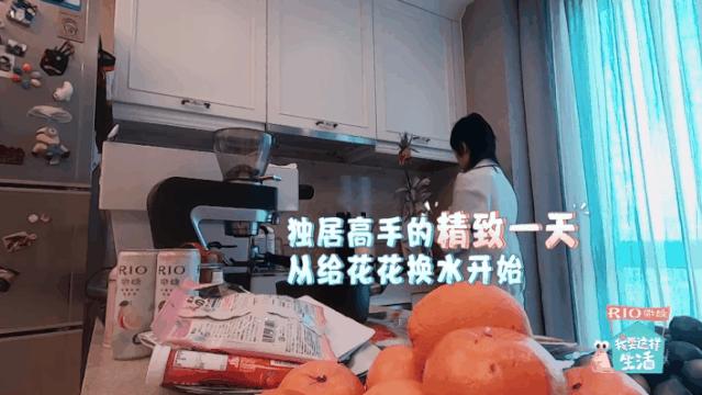 明星的现实生活是怎么样的,明星的生活与普通人有什么不一样