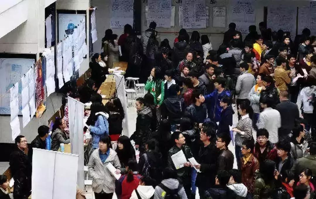 人才奇缺的十大专业就业前景广阔,缺口大的金饭碗