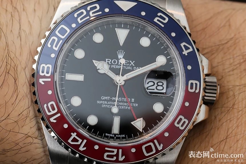 戴两块表的人永远不知道时间,戴两块表的人是什么心态