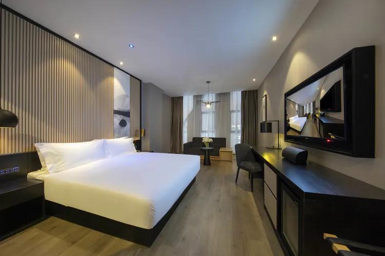 酒店业的创新之举—老徐直播:又见烟花三月,入梦桔子奥邦酒店