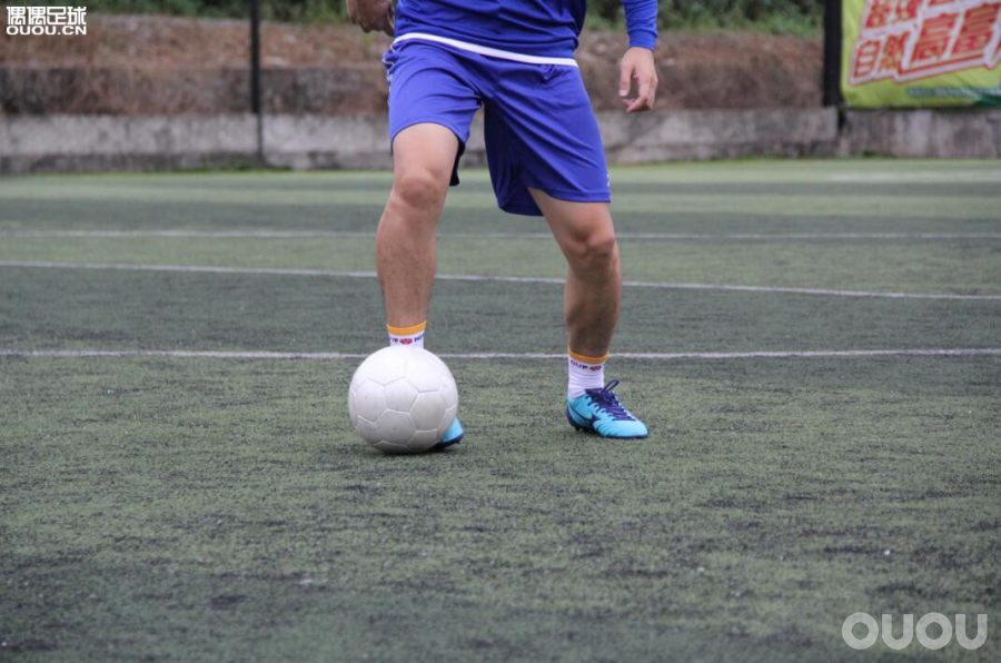 美津浓tf中端足球鞋推荐,美津浓足球鞋morelianeo3实测