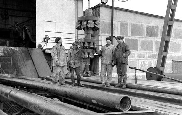 假如一直往地下挖会看到什么,如果一直挖地往下挖会发生什么