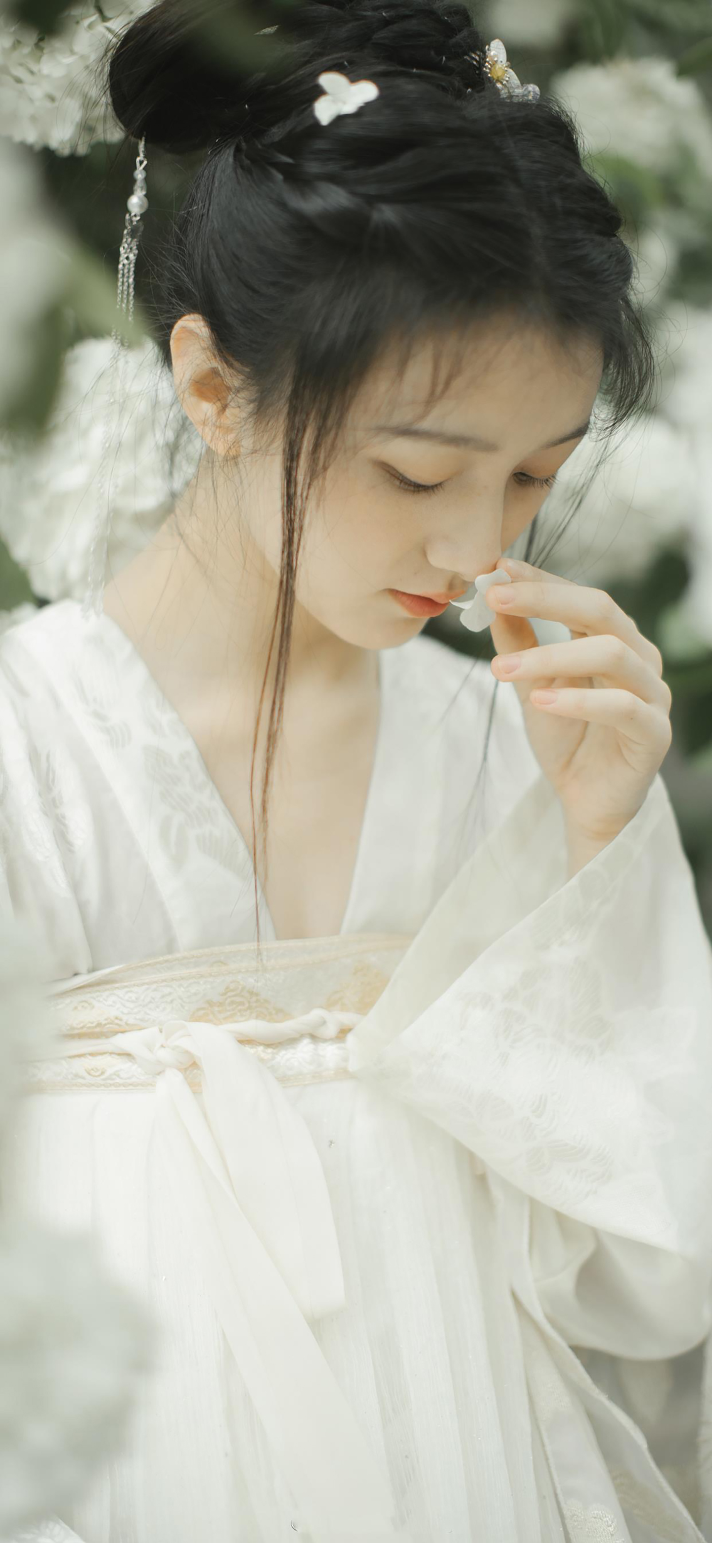 冰蓝色自带仙气杀气的古风壁纸,好看的壁纸女生仙气可爱卡通古风