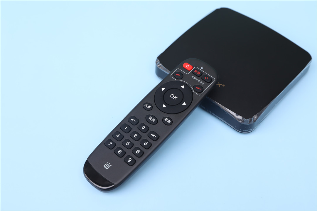 泰捷we30c和we30s哪个性价比高,泰捷we30c如何下载软件看电视直播