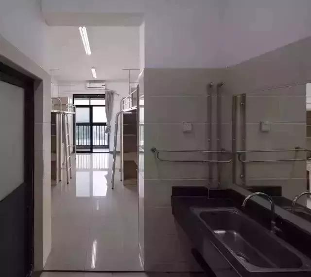 南京12所高校宿舍,南京市各大学宿舍条件排名