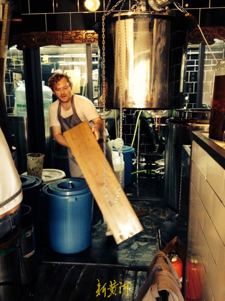 “胖胖啤酒马”的厦门战疫:一间小小酒吧,为何让85城近千名酒客接力援助