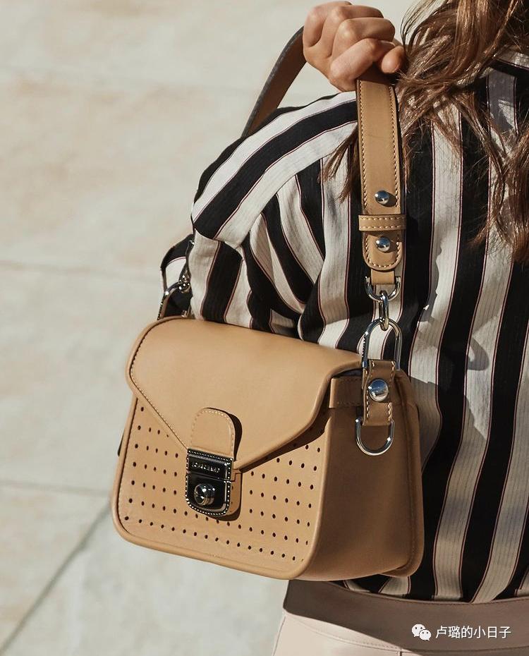 最有权势的德国总理天天背的千元包,这个法国的品牌到底多好用