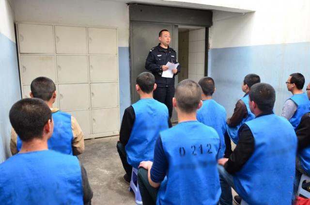 看守所里有内衣内裤吗,看守所给犯人提供内衣吗