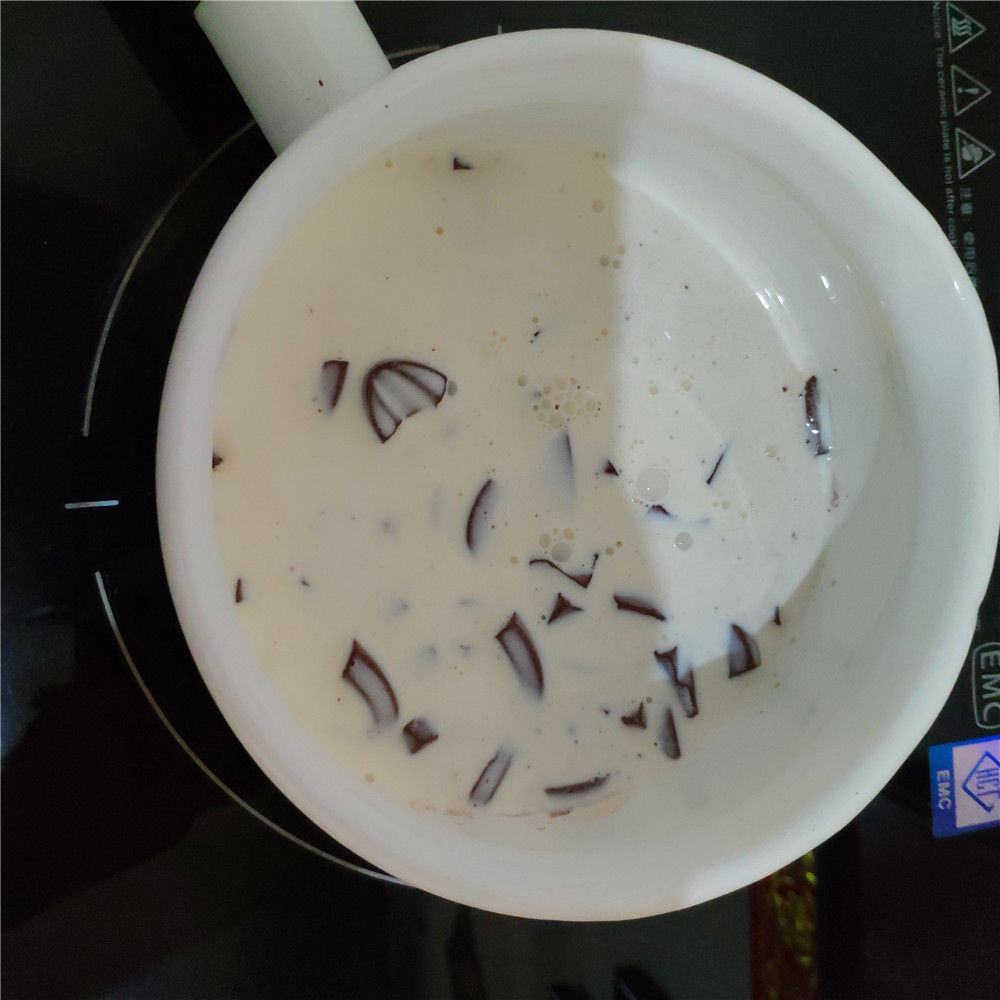 浓香巧克力杯子蛋糕,巧克力杯子坚果蛋糕