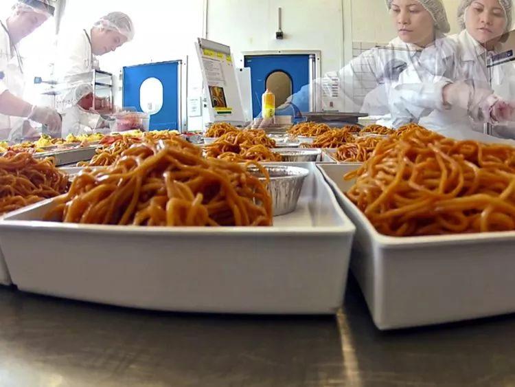 最不好吃的飞机餐有哪种,最好的飞机餐有哪些