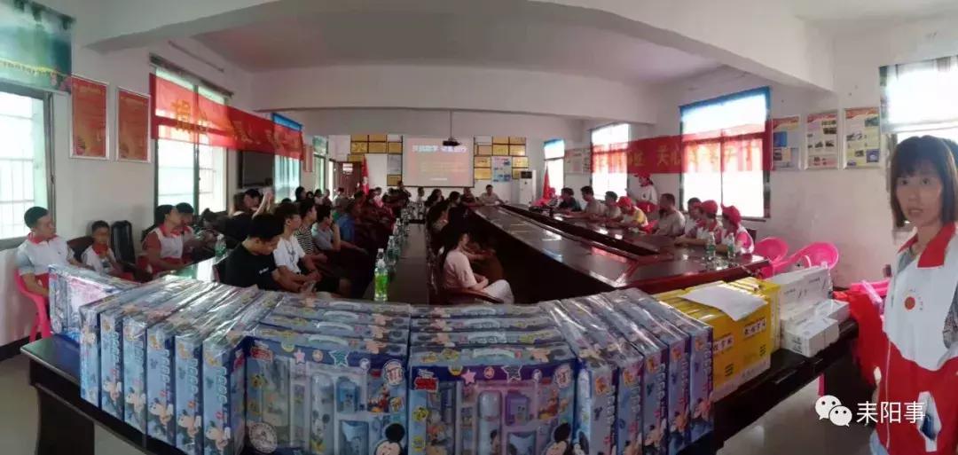 暖心！耒阳东湖圩镇来了一群人，他们很高兴