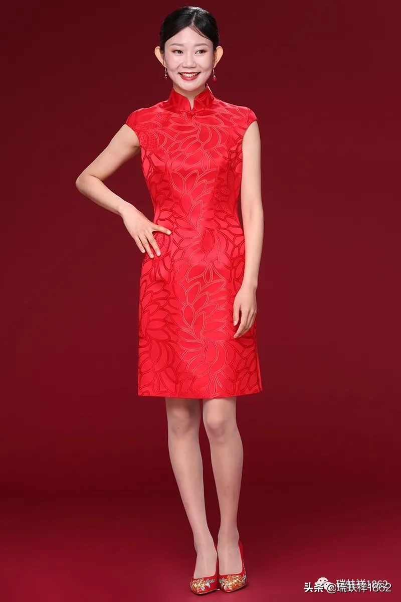 520送她一束玫瑰花,520送女朋友的旗袍