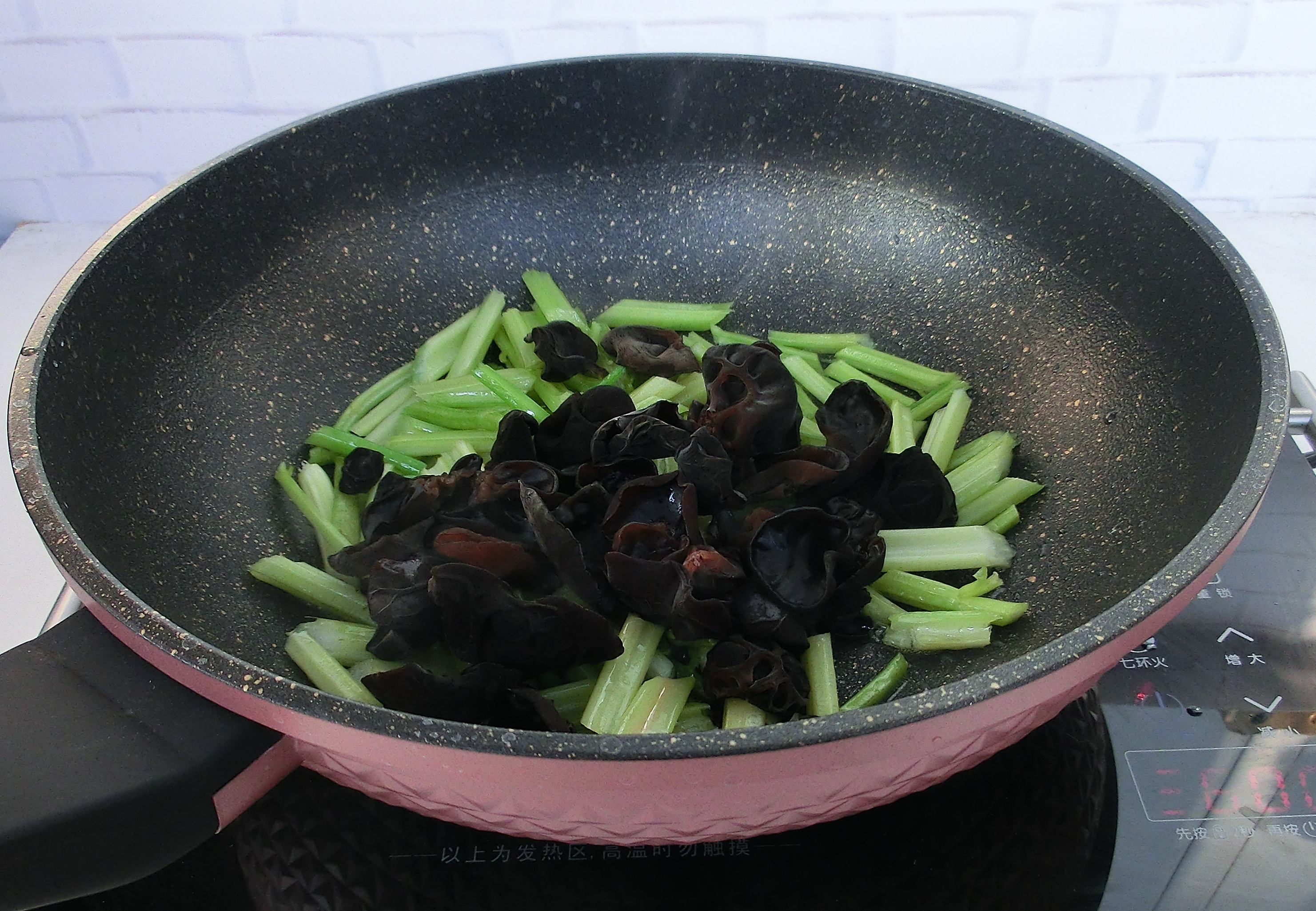 阳转阴后饮食应该注意什么,阳转阴后饮食应注意什么