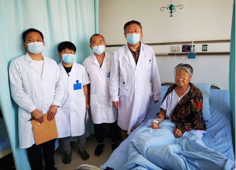 94岁老人肾脏内长鹿角哈医大一院多学科协作挽救患者生命