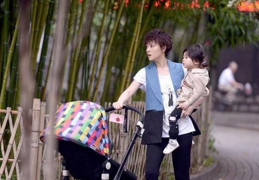 职场女性遇到结婚生孩子的瓶颈,女人结婚生子对职场发展的影响