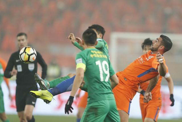 足协杯鲁能对国安红牌,足协杯决赛红黄牌还有效吗