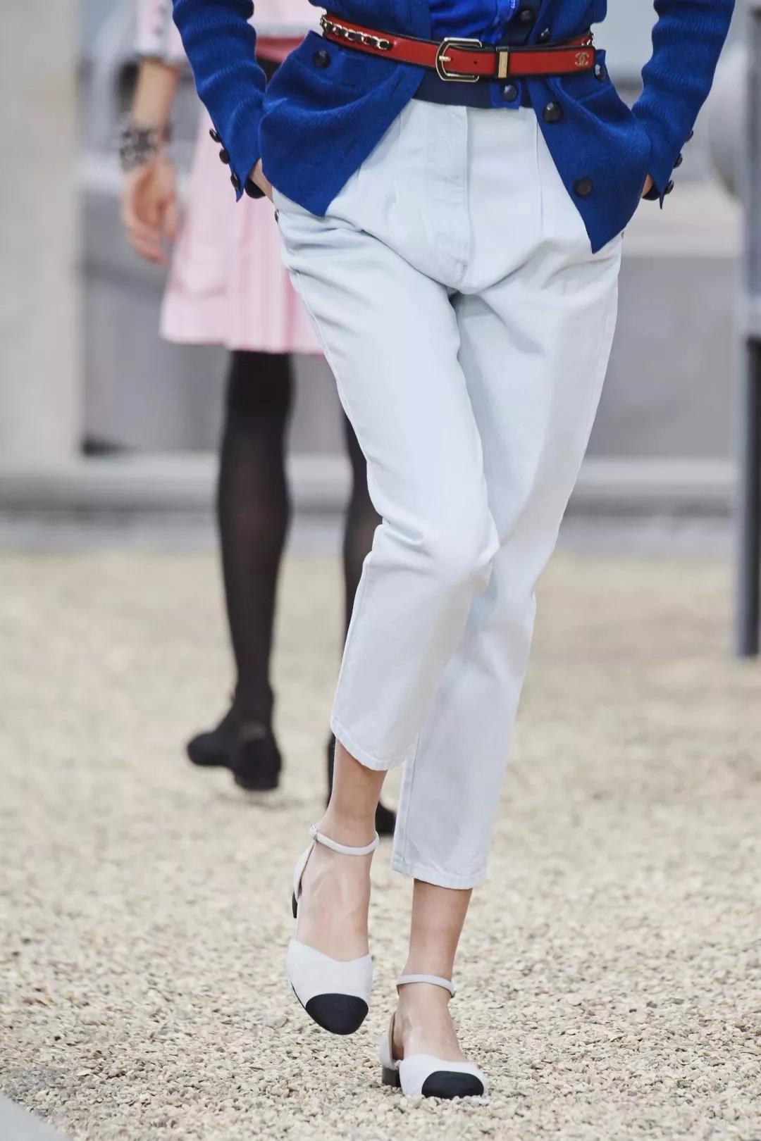 t恤奶奶裤减龄时髦显气质火了,灯芯绒裤子大码秋冬加绒奶奶裤