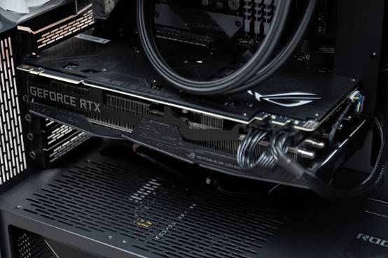 rogstrix雷鹰850g测评,rogstrix雷鹰550w