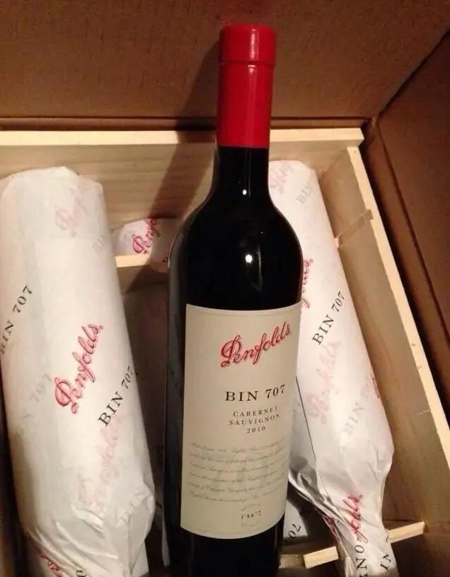 无论啥牌子的红酒，瓶子上看到这个单词，就是假的，再便宜也别买