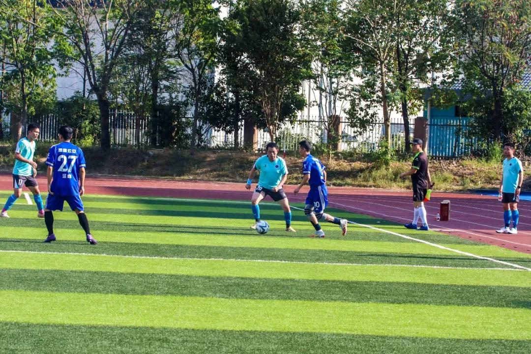 以球会友传情谊增进交流展风采,以球会友推动蓬勃发展