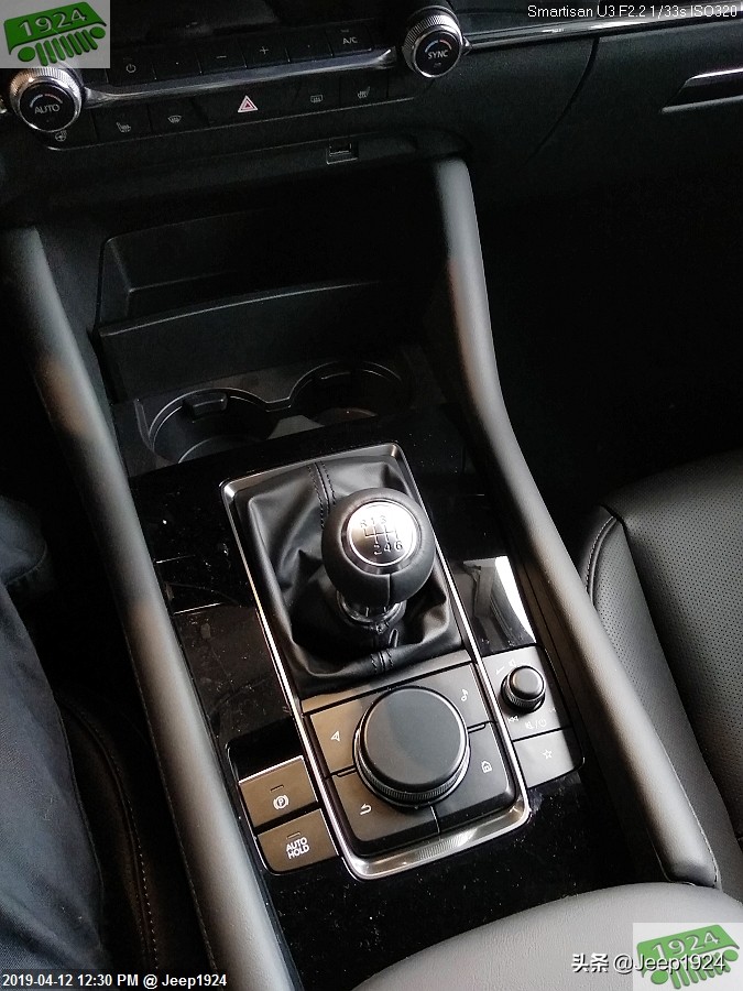 欧洲4S店实拍系列之Mazda,1---马3，我眼里最帅的两厢车